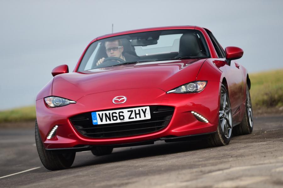  Mazda MX-5 RF 2017 года  (UK) (фото 36 из 40)